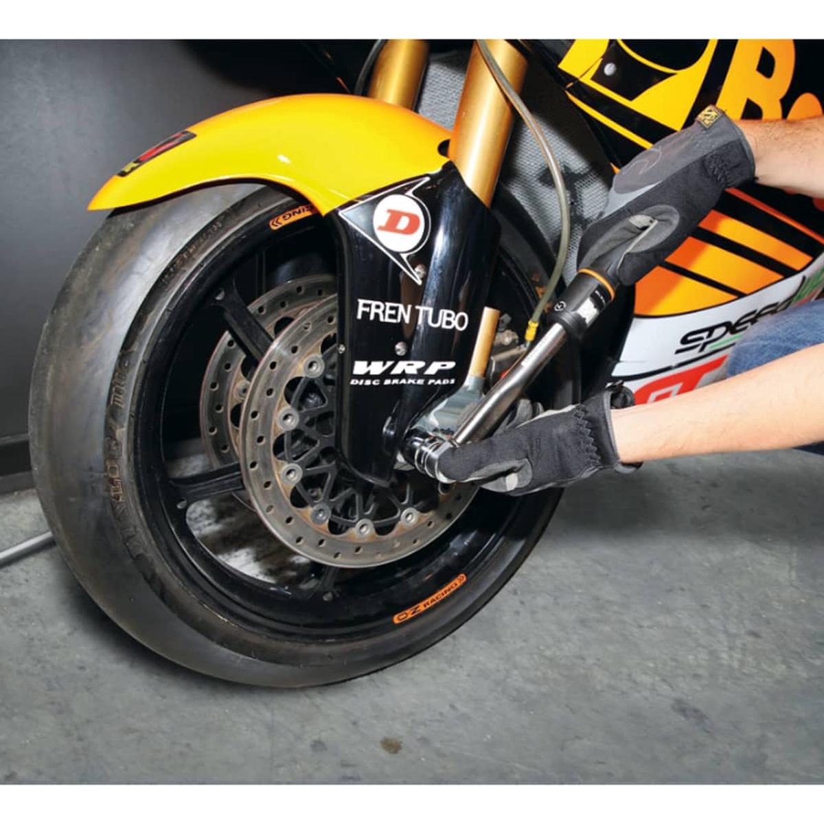 Beta Tools Click-type Torque Wrench 666N/20